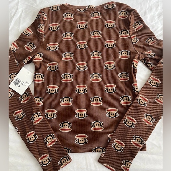 ✨Paul Frank Women's Brown Long sleeve✨ - Picture 4 of 4